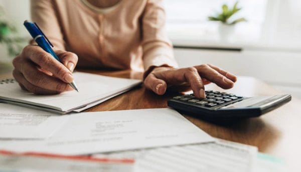 Why Should I Use a Bookkeeping Service?